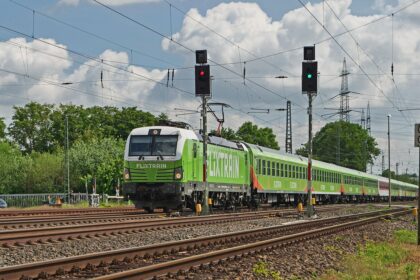 Τρένο της FlixTrain εκτελεί δρομολόγιο στο γερμανικό σιδηροδρομικό δίκτυο