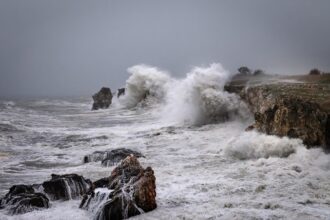 Κακοκαιρία με θυελλώδεις ανέμους στη Γερμανία